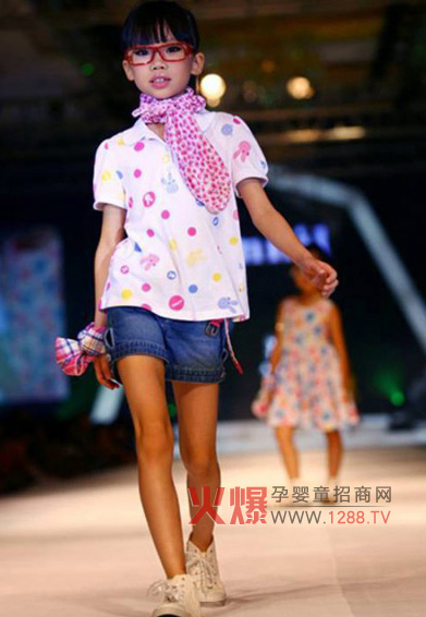 ���΃�2012����ͯ�b���@���Ŵ�