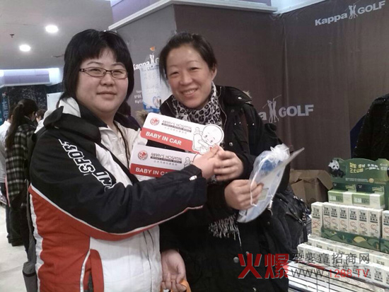 �����´��족��ľĸ��ʢ�b��ϯ���������D���tԺչ�N���u��