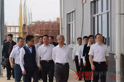 ����ʡ����ί�����x��Ӣ����{�пɿɇ��H