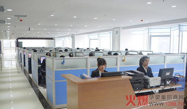 �𱬾W�Ƀ��������k���h��