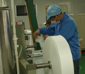 知心貝比濕巾生產(chǎn)車間