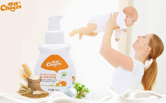 奇氏嬰兒柔嫩潤膚露