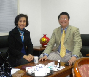 上海營養(yǎng)學會理事長孫建琴與莊總