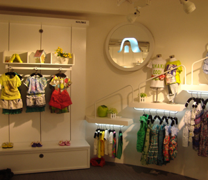 卡琪屋童裝展示