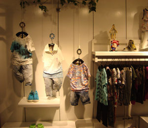 廣州卡琪屋服飾有限公司店面展示