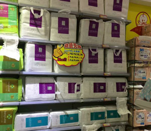 ��ʿ�༈��ѝ�aƷչʾ�DƬ