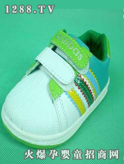 С�ƺ���ɫ�\��Ь