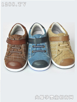 �t������ɫЬ