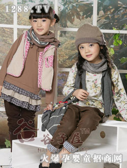 �����ݕr��Ůͯ�b