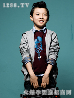 �R������ɫ�r�Ѓ�ͯ����