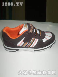 ��؈֮����ɫ�r��ͯЬ