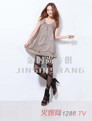 ��ؐ���Ћ����r(sh��)�е���ɫ����ȹ