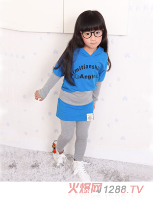 ������ʹ�{ɫ����С��ȹ