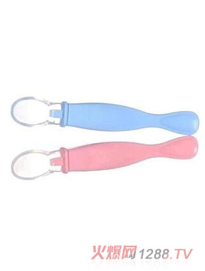 ������Ů����;���z��