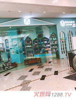 UCOSY�����R�M��ĸ���B�i ������